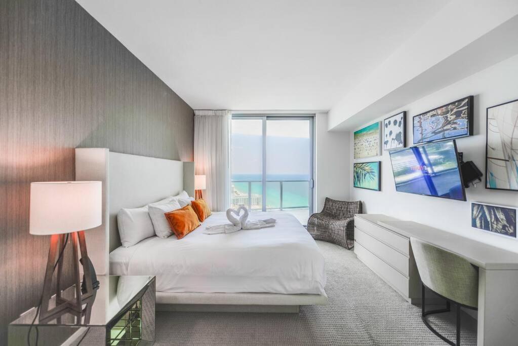 Spectacular Sunset Views Over The Ocean At Hollywood Ngoại thất bức ảnh